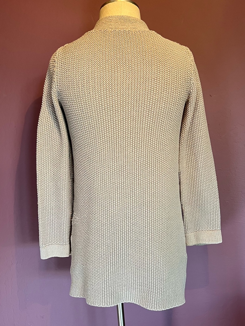 🩶Boden 100% Cotton Long Crochet Button Cardigan in Pale Grey - Picture 3 of 6